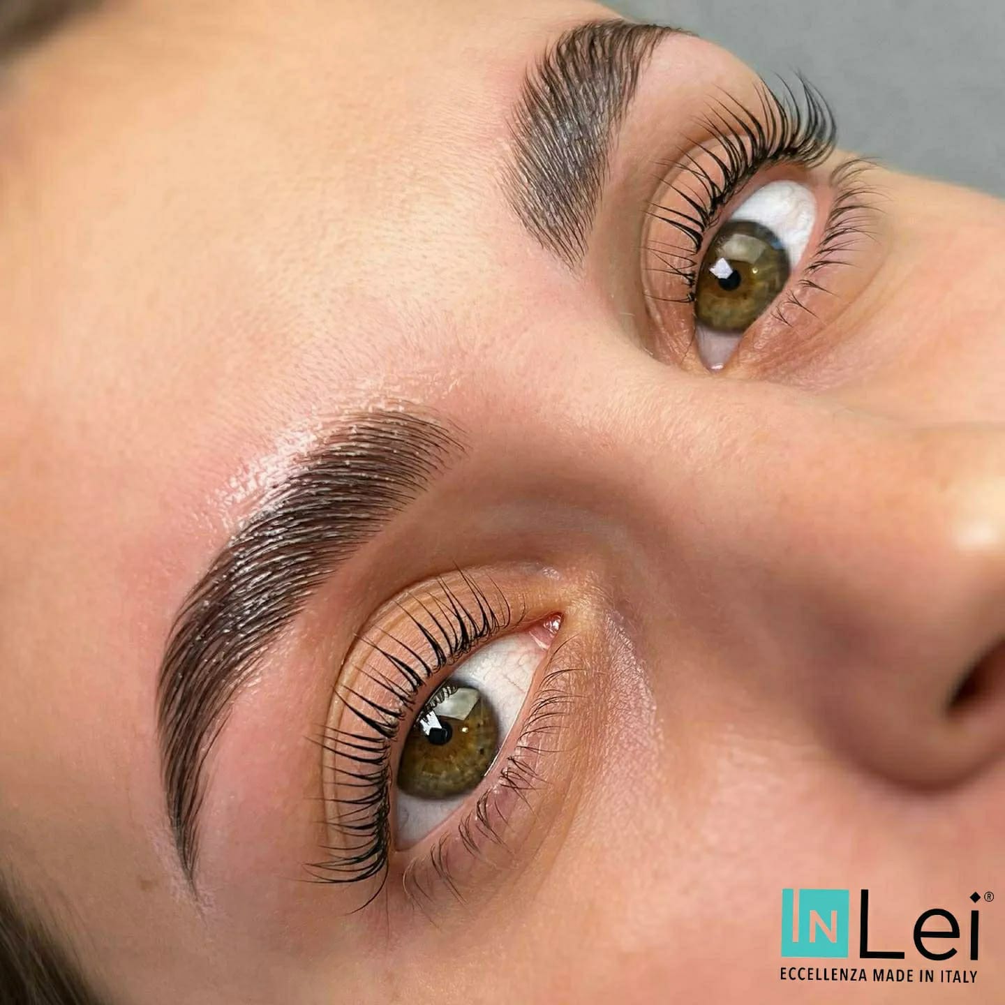 Vippeløft m/lashfiller + Brow Bomber